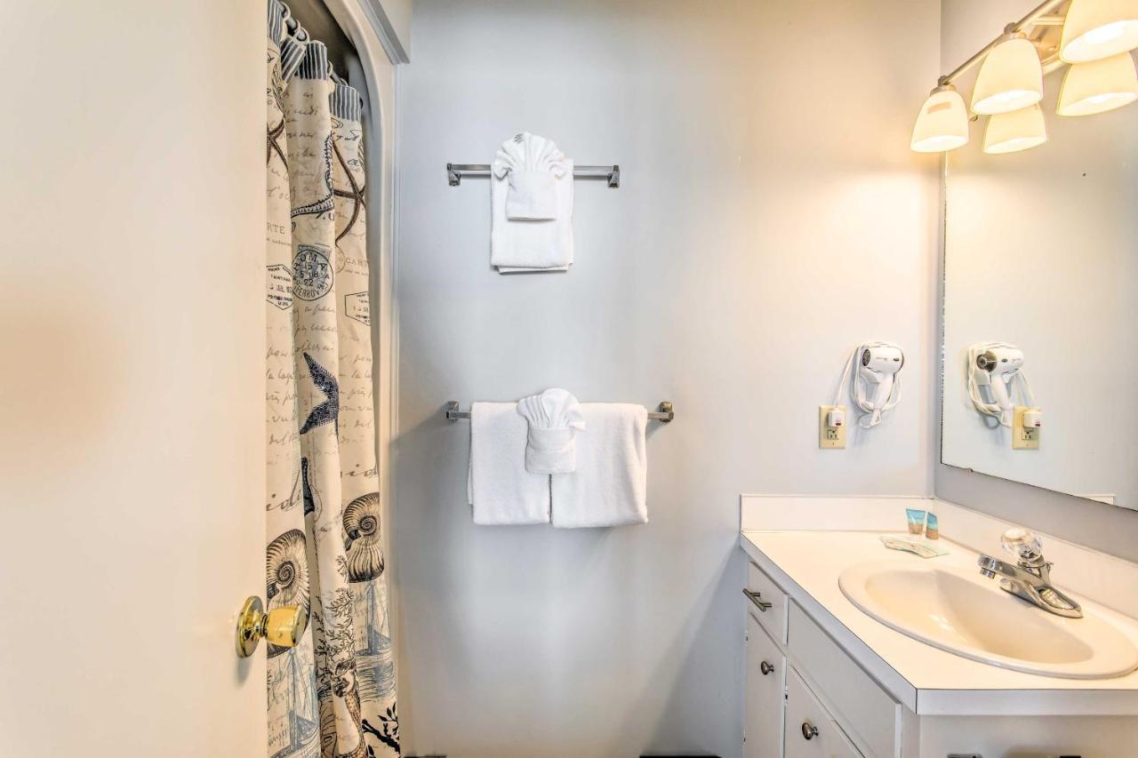 Bright Beachy Condo With Boardwalk Access And Patio! Myrtle Beach Ngoại thất bức ảnh